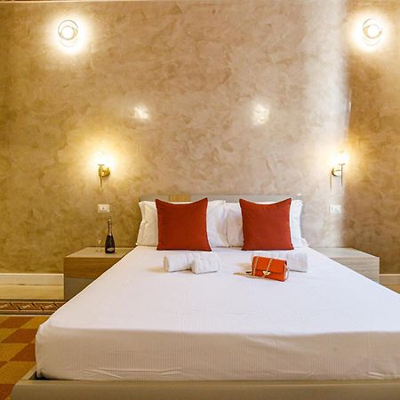 Erreggi Luxury Rooms Roma Exterior foto