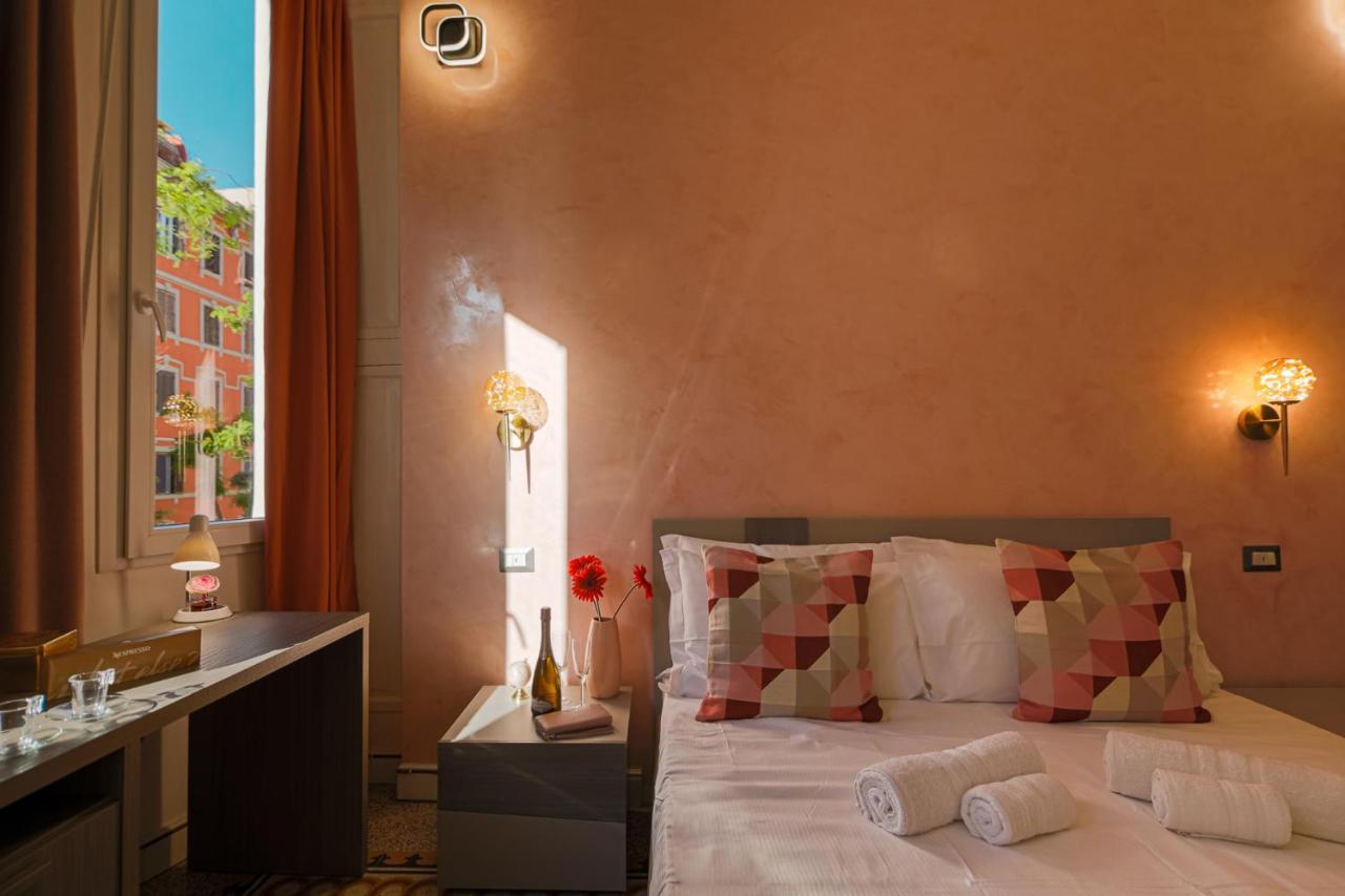 Erreggi Luxury Rooms Roma Exterior foto