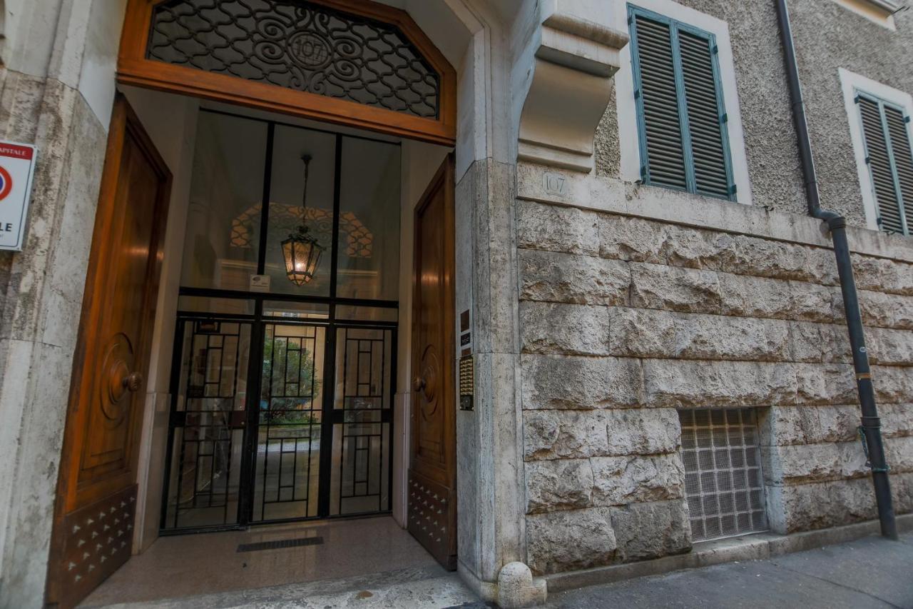 Erreggi Luxury Rooms Roma Exterior foto
