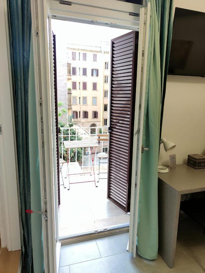 Erreggi Luxury Rooms Roma Exterior foto